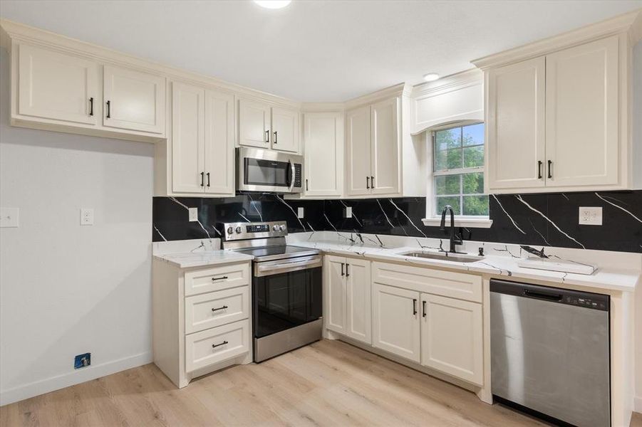 Furnished interior view inside a new home in , Dawson (Image 8).