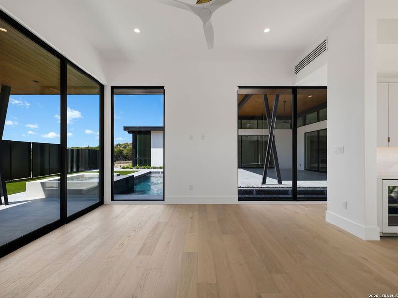 Spacious, unfurnished interior of a new home in , San Antonio (Image 47). Spacious, unfurnished interior of a new home in , San Antonio (Image 47).