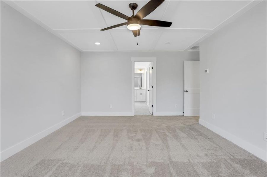 Spacious, unfurnished interior of a new home in Cambridge, Flowery Branch (Image 30).