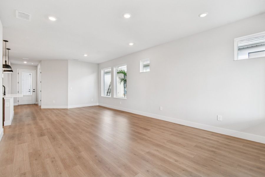 The Searidge - Dining The Searidge - Dining