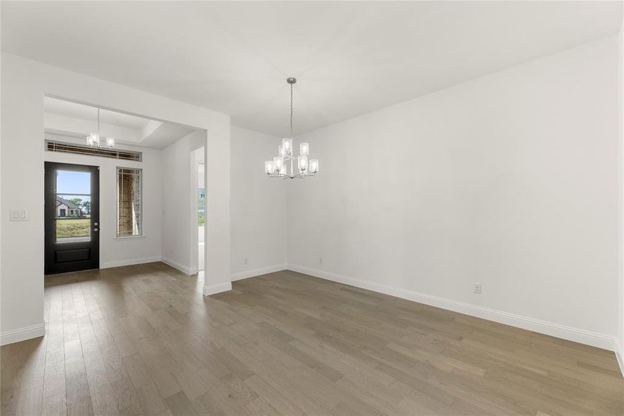 13. 1419 Canadian - Family (2) 13. 1419 Canadian - Family (2)