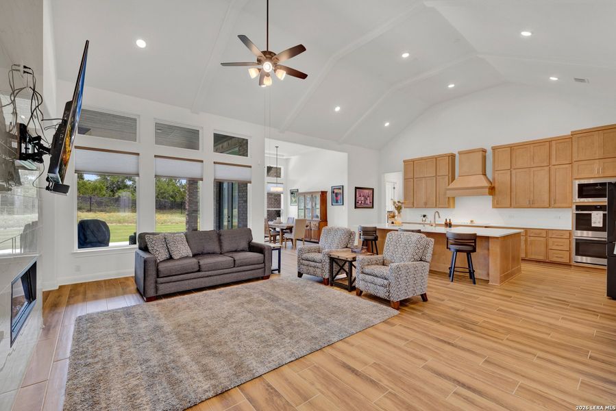 Furnished interior view inside a new home in Waldsanger, New Braunfels (Image 6).