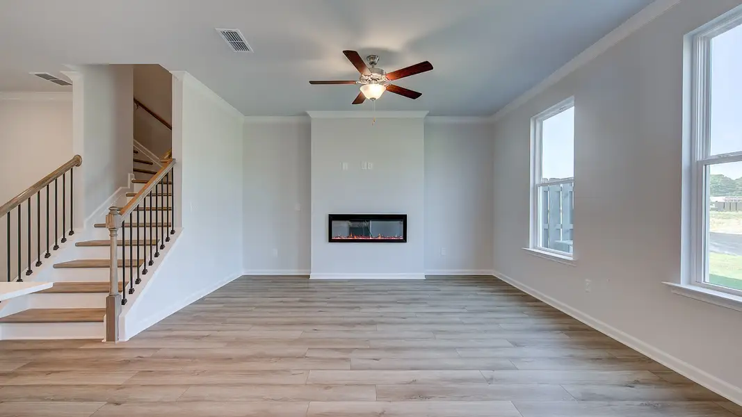 Spacious, unfurnished interior of a new home in Langley Overlook, Loganville (Image 21).