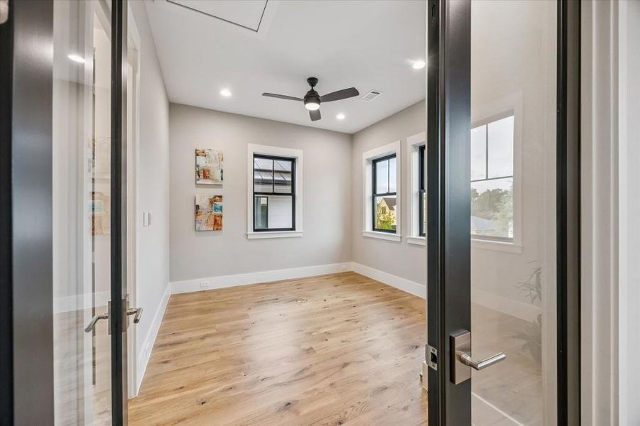 Spacious, unfurnished interior of a new home in , Houston (Image 17). Spacious, unfurnished interior of a new home in , Houston (Image 17).