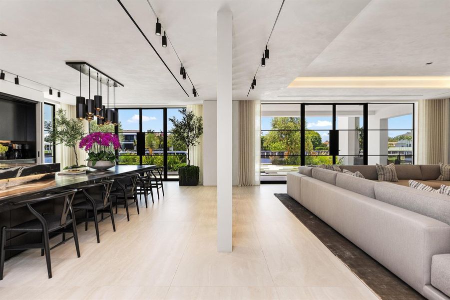 Family Room 6