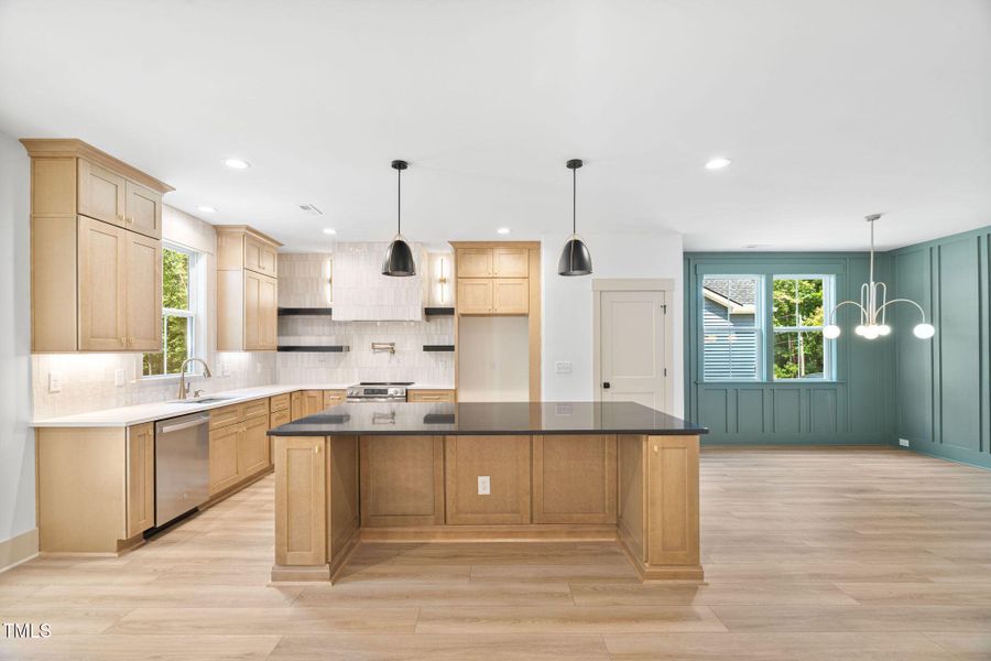 51-web-or-mls-165-nashua-dr 51-web-or-mls-165-nashua-dr