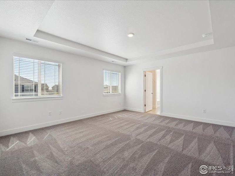 Spacious, unfurnished interior of a new home in Vantage, Berthoud (Image 15).