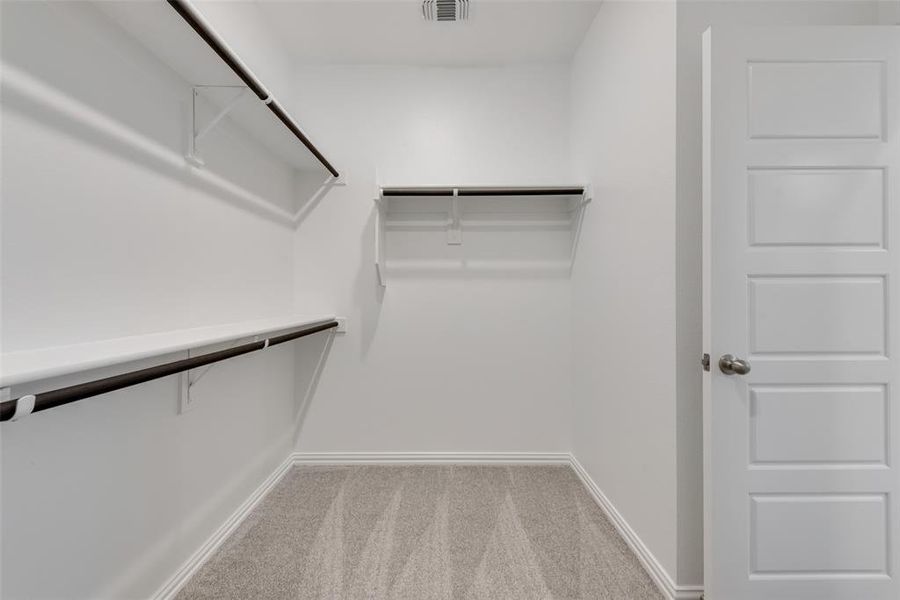 Image 28 of a home in Sutton Fields.