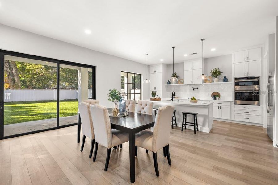 Furnished interior view inside a new home in , Orlando (Image 17).