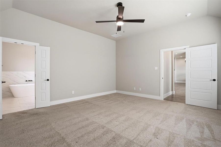 Spacious, unfurnished interior of a new home in Whispering Winds, Springtown (Image 37).