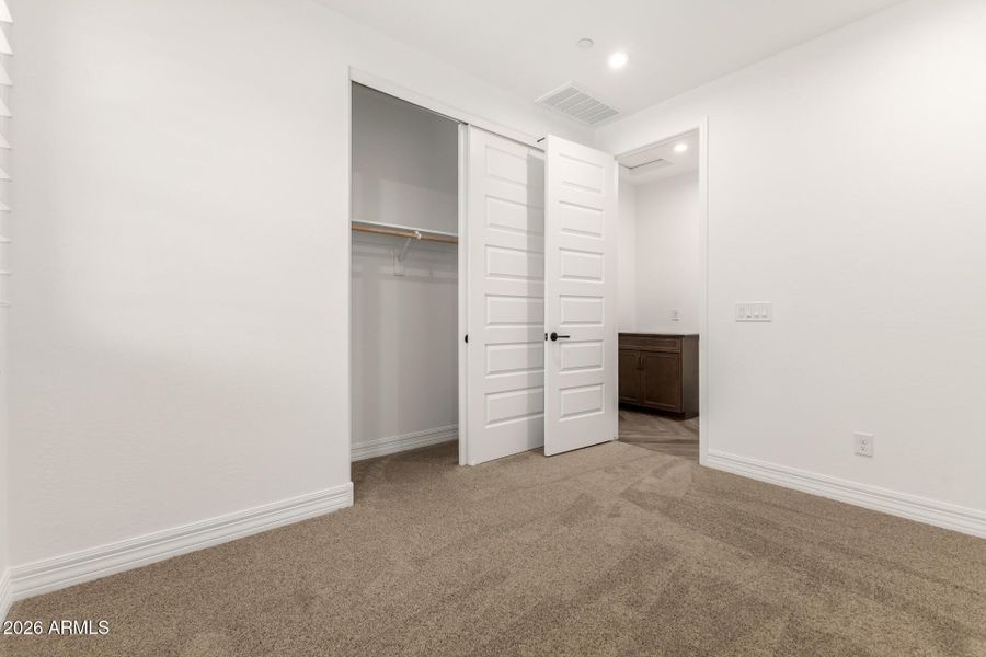 Bedroom 3 w/closet view