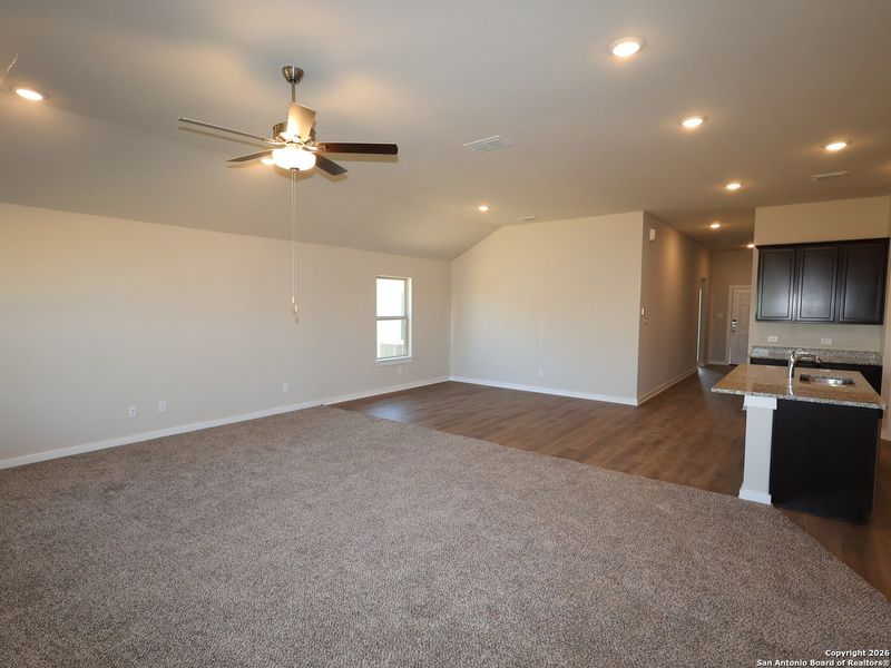 Spacious, unfurnished interior of a new home in Winding Brook, San Antonio (Image 13).