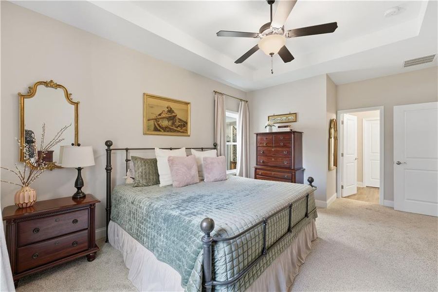 Furnished interior view inside a new home in , Waleska (Image 32).