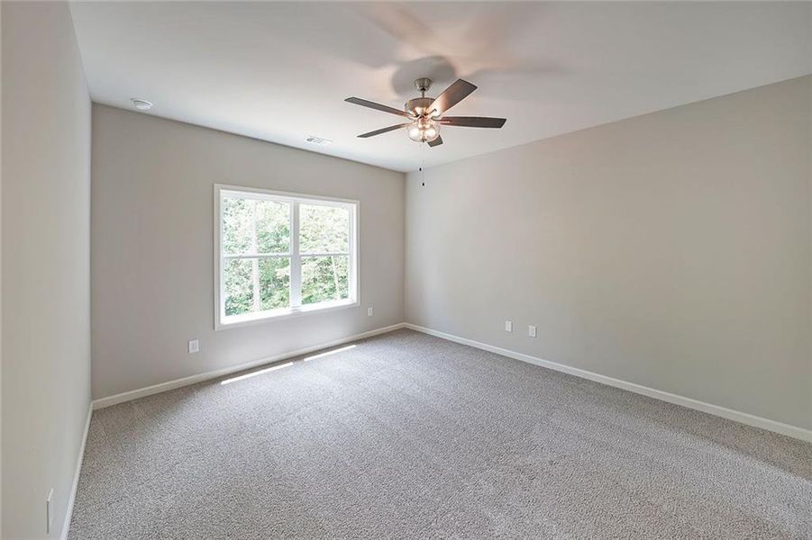Spacious, unfurnished interior of a new home in , Dahlonega (Image 16).