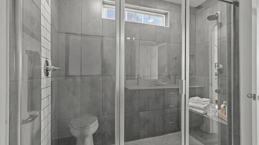 Representative furnished interior of a home built from the Parker by DRB Homes in Harrier Point, Woodruff (Image 14). Representative furnished interior of a home built from the Parker by DRB Homes in Harrier Point, Woodruff (Image 14).