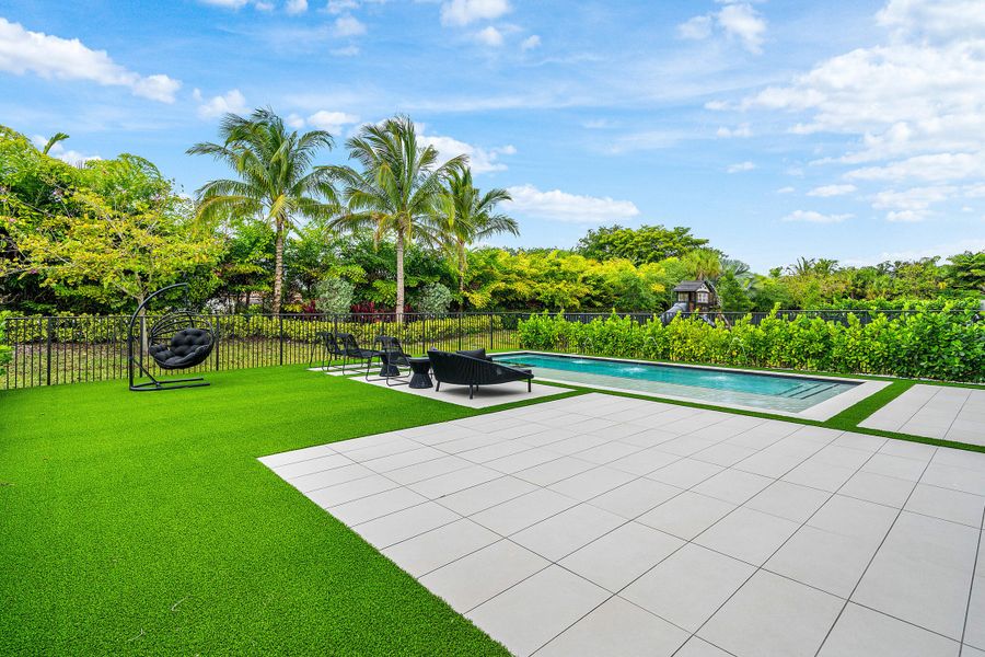 048-8124CrystalDownsAvenue-BocaRaton-FL-