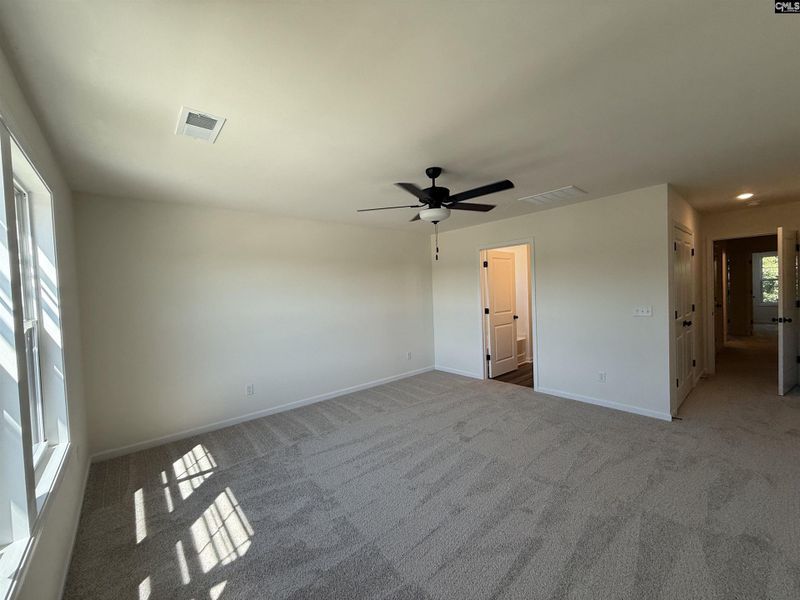 Spacious, unfurnished interior of a new home in Dunbar Village, Cayce (Image 37).
