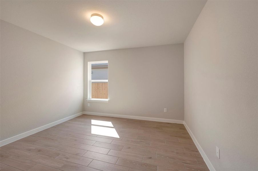 Spacious, unfurnished interior of a new home in Willow Springs, Buda (Image 23).