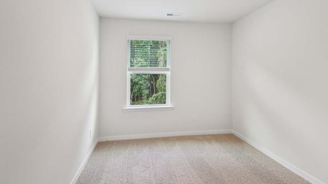 Representative unfurnished interior of a home built from the Pearson by D.R. Horton in Clark Creek Landing Townhomes, Lincolnton (Image 17).