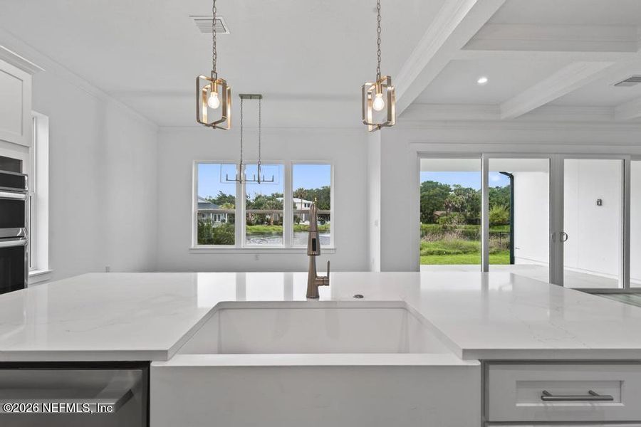 Image 101 of a home in .