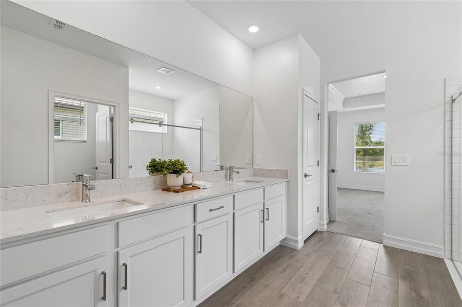 Furnished interior view inside a new home in Pearl Estates, Lutz (Image 14).