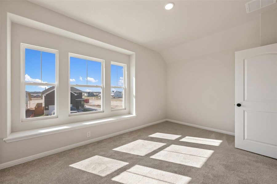 Representative images and renderings are for illustrative purposes. Actual structural options and design finishes of home may vary.