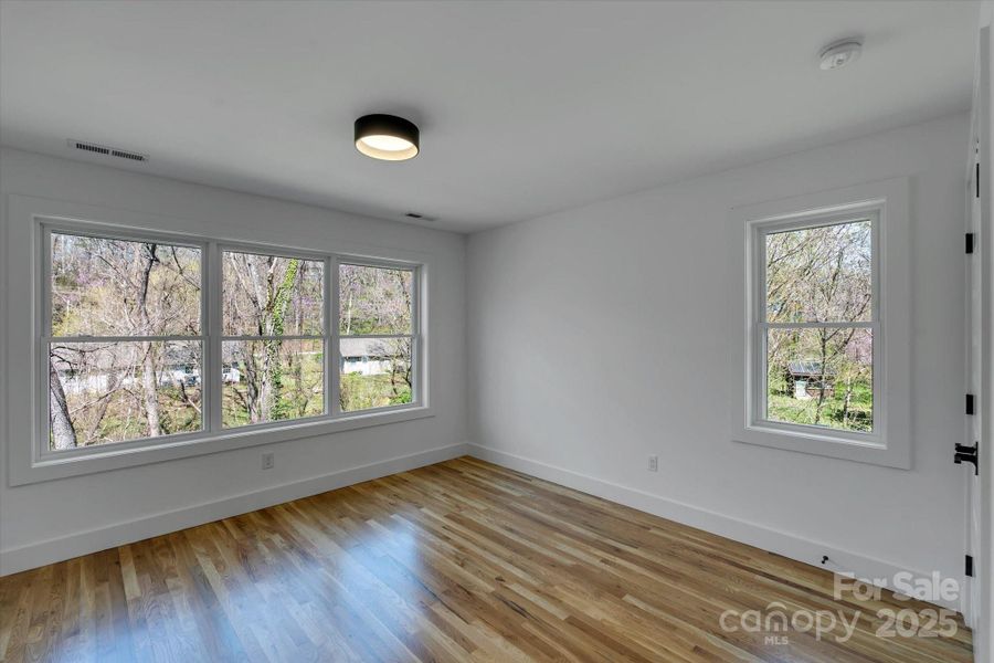 Spacious, unfurnished interior of a new home in , Asheville (Image 17).