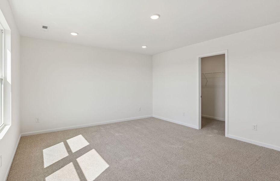 Spacious, unfurnished interior of a new home in Highlands of Carter's Station, Columbia (Image 39). Spacious, unfurnished interior of a new home in Highlands of Carter's Station, Columbia (Image 39).