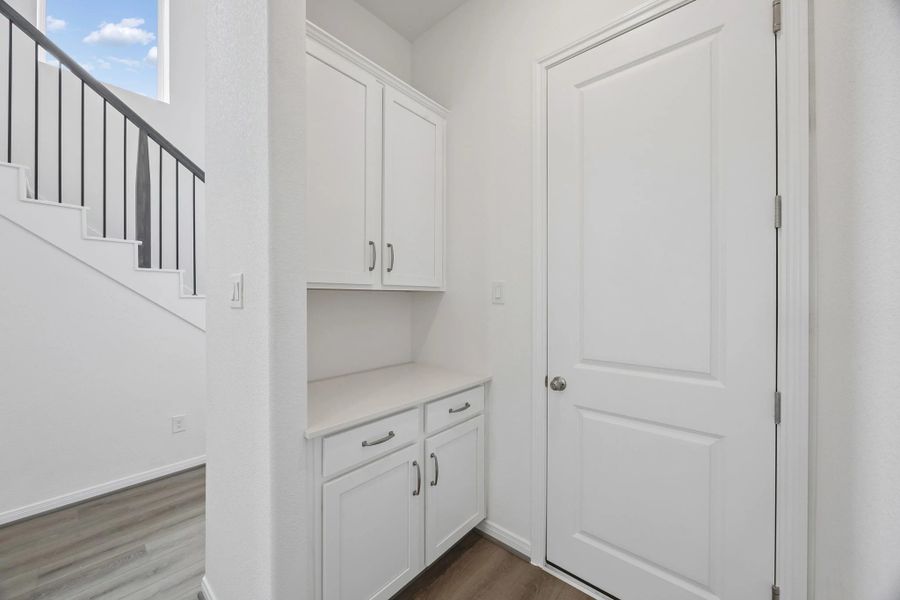 Drop zone. Sample product photo. Actual exterior and interior selections may vary by homesite. Photo may be virtually staged.