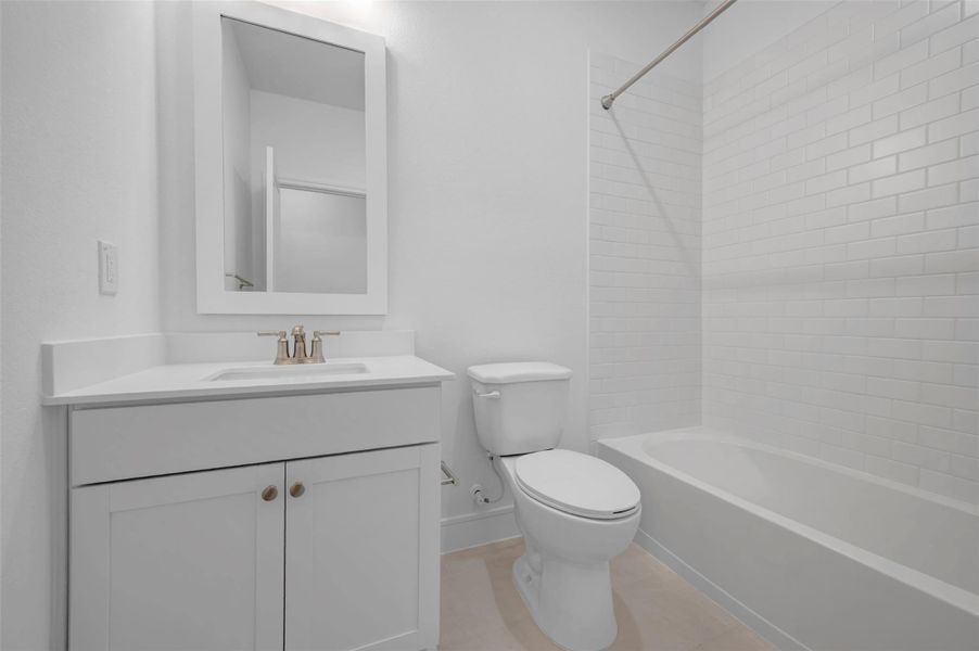 Hall bath (*Photo not of actual home and used for illustration purposes only.)