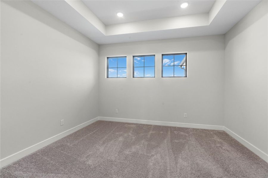 Spacious, unfurnished interior of a new home in Lago Mar, Texas City (Image 19). Spacious, unfurnished interior of a new home in Lago Mar, Texas City (Image 19).