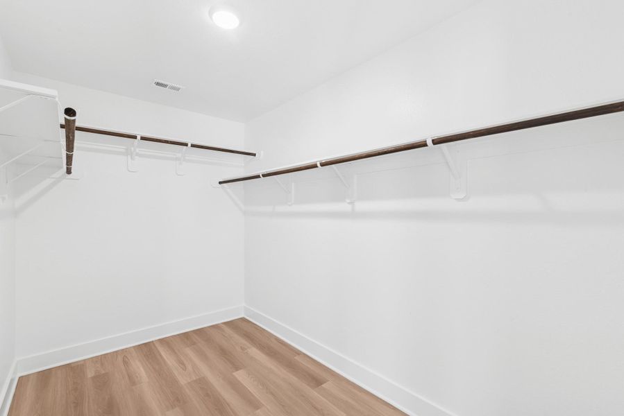 Spacious, unfurnished interior of a new home in Summerview, Fulshear (Image 8). Spacious, unfurnished interior of a new home in Summerview, Fulshear (Image 8).