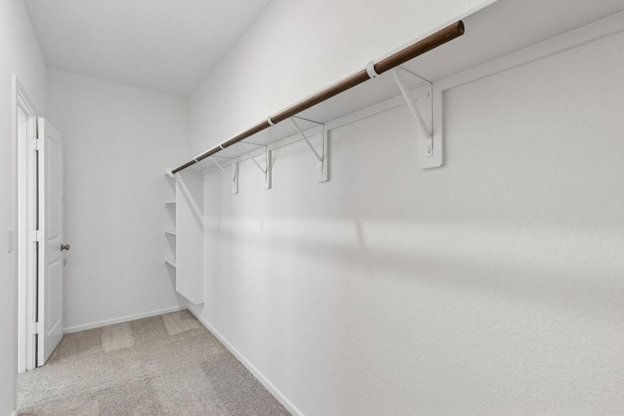 Spacious, unfurnished interior of a new home in Mavera, Conroe (Image 20).