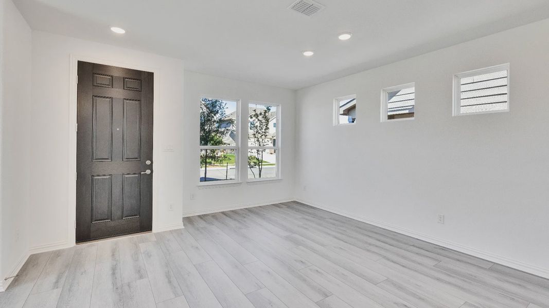 Furnished interior view inside a new home in Spring Creek, Taylor (Image 5).