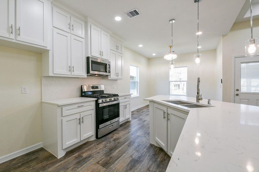 Furnished interior view inside a new home in , Galena Park (Image 7).