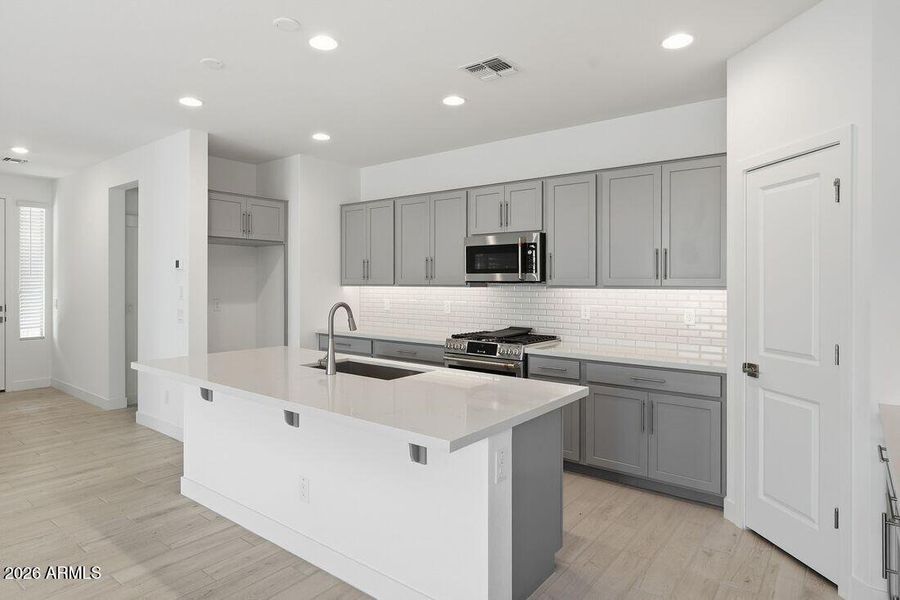 hj-az-phoenix-parkside-rio-vista-35-1-lo