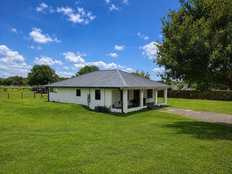 Exterior details and patio area of a home in , Clewiston (Image 2). Exterior details and patio area of a home in , Clewiston (Image 2).