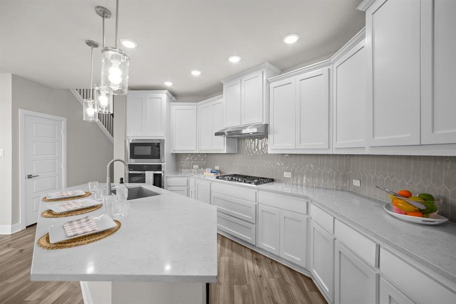 Furnished interior view inside a new home in Creekshaw – Gardens, Royse City (Image 8). Furnished interior view inside a new home in Creekshaw – Gardens, Royse City (Image 8).