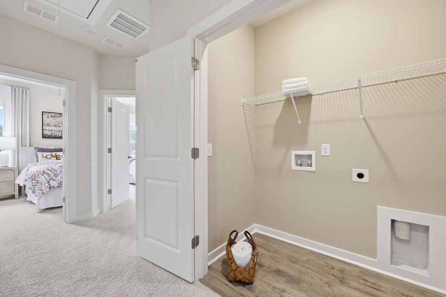 Spacious, unfurnished interior of a new home in Rhetts Cove, Johns Island (Image 21).