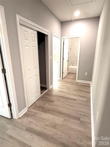 Spacious, unfurnished interior of a new home in , Shelby (Image 20).