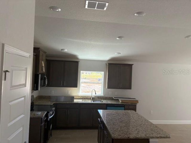 Furnished interior view inside a new home in Juliette Falls, Dunnellon (Image 7).
