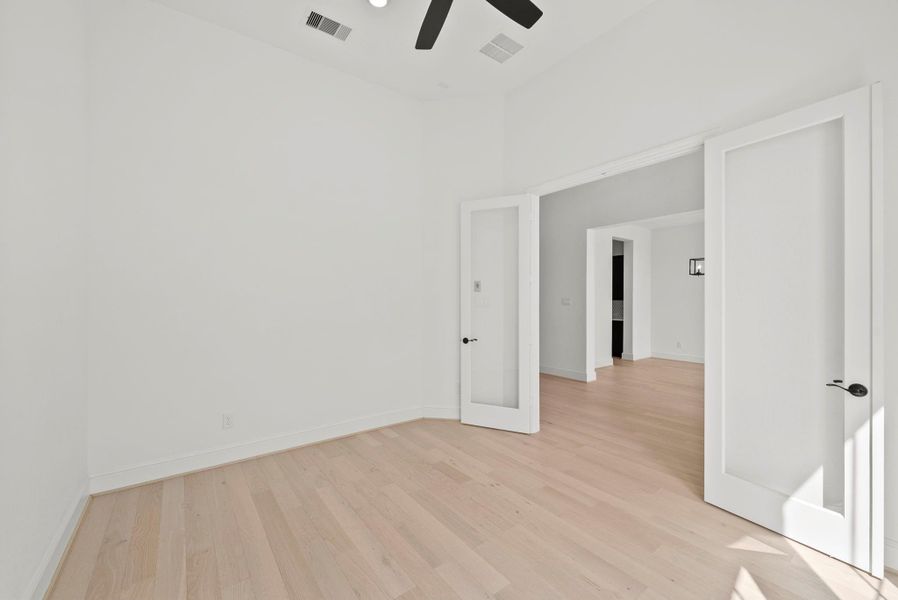 Spacious, unfurnished interior of a new home in Dunham Pointe, Cypress (Image 22).