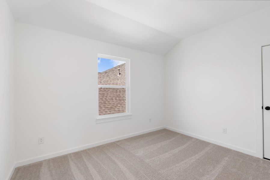 Spacious, unfurnished interior of a new home in Sienna 45', 50', Missouri City (Image 30). Spacious, unfurnished interior of a new home in Sienna 45', 50', Missouri City (Image 30).