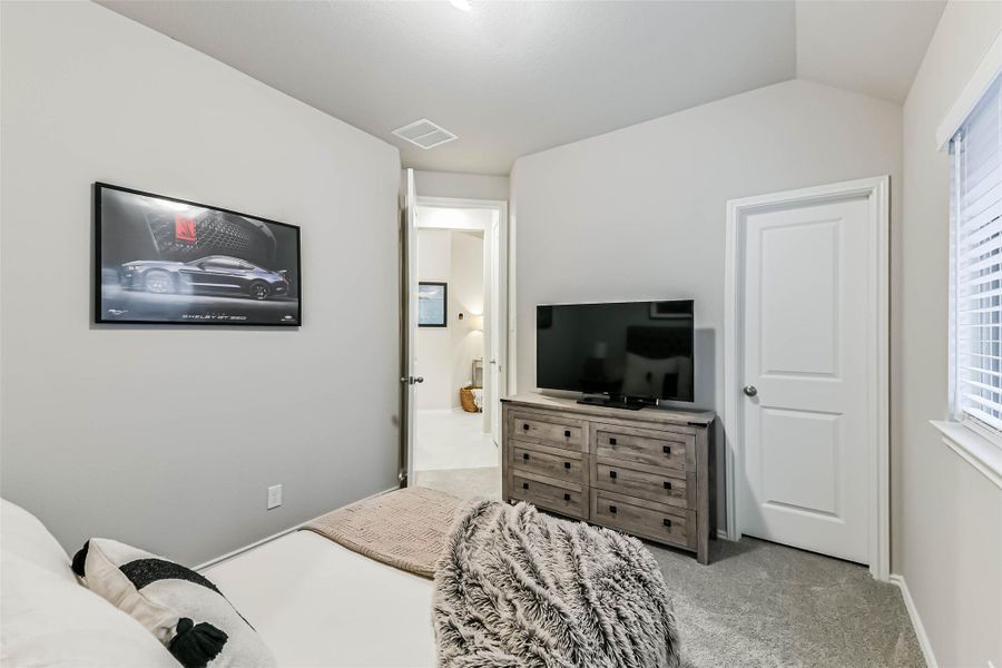 Furnished interior view inside a new home in Escondido 45', Magnolia (Image 26).