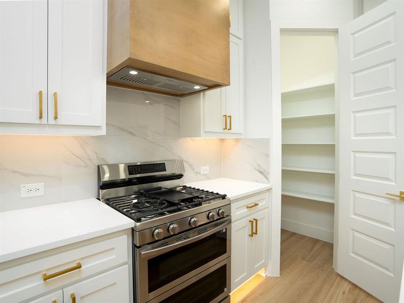 Close-up of interior finishes inside a home in , Dallas (Image 15). Close-up of interior finishes inside a home in , Dallas (Image 15).