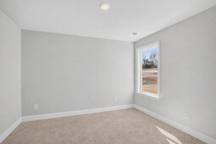 Spacious, unfurnished interior of a new home in , Homer (Image 17).