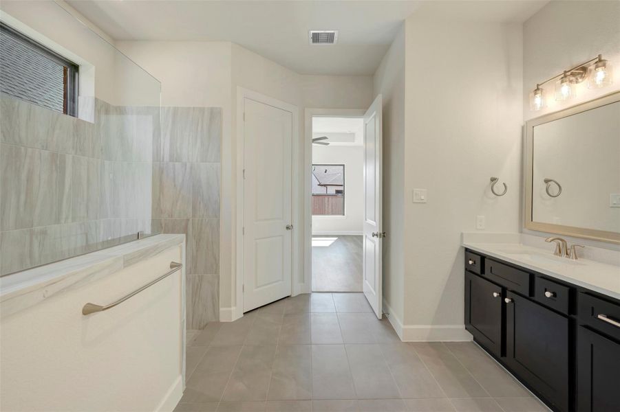 Furnished interior view inside a new home in Kresston, Montgomery (Image 5).