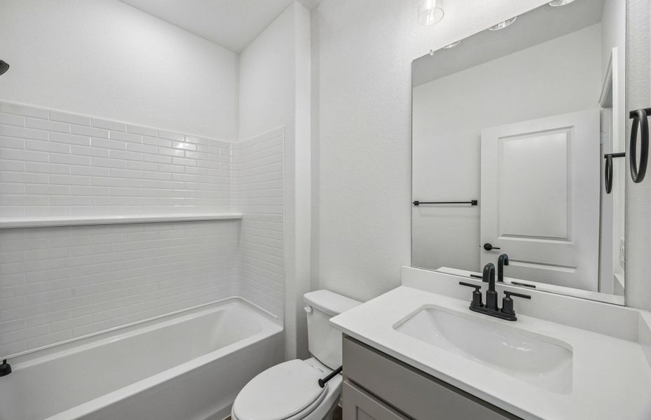 Furnished interior view inside a new home in Wilson Creek Meadows, Celina (Image 10).