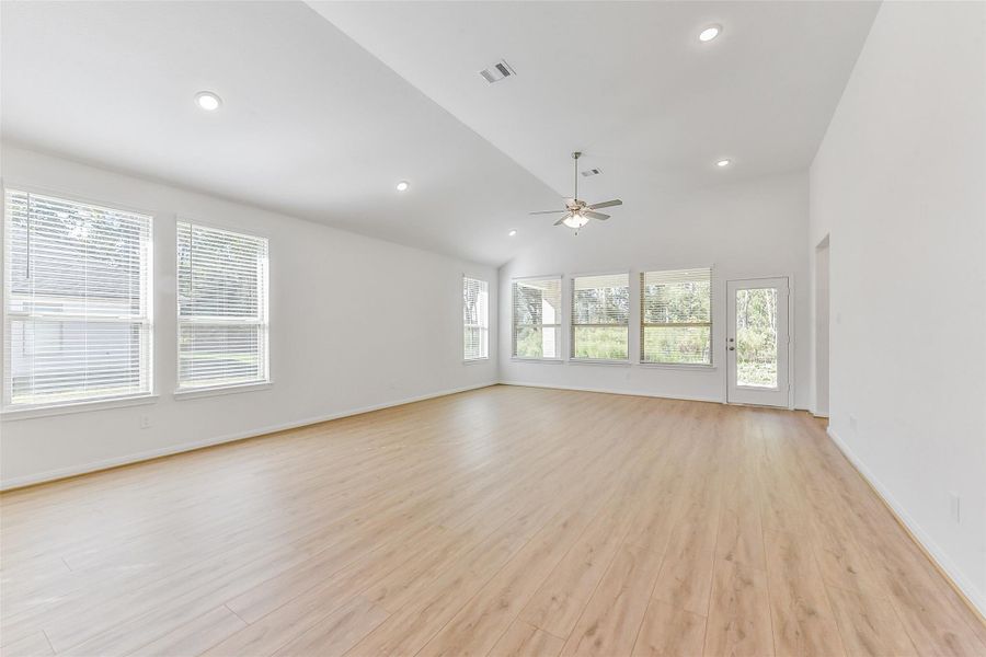 Spacious, unfurnished interior of a new home in Encino Estates, Dayton (Image 18). Spacious, unfurnished interior of a new home in Encino Estates, Dayton (Image 18).