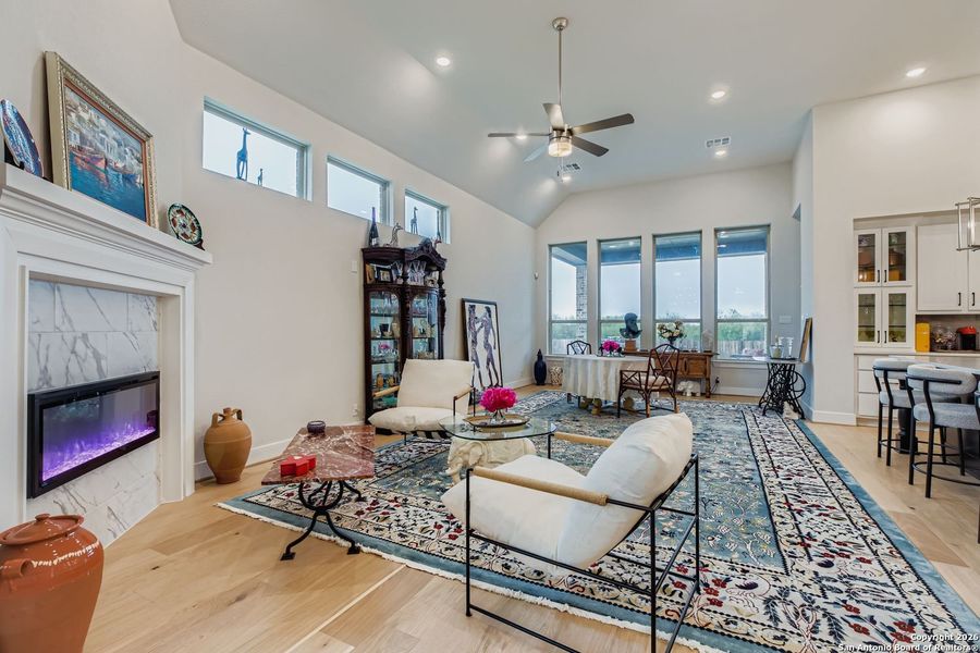 Furnished interior view inside a new home in Mesa Western, Cibolo (Image 5).